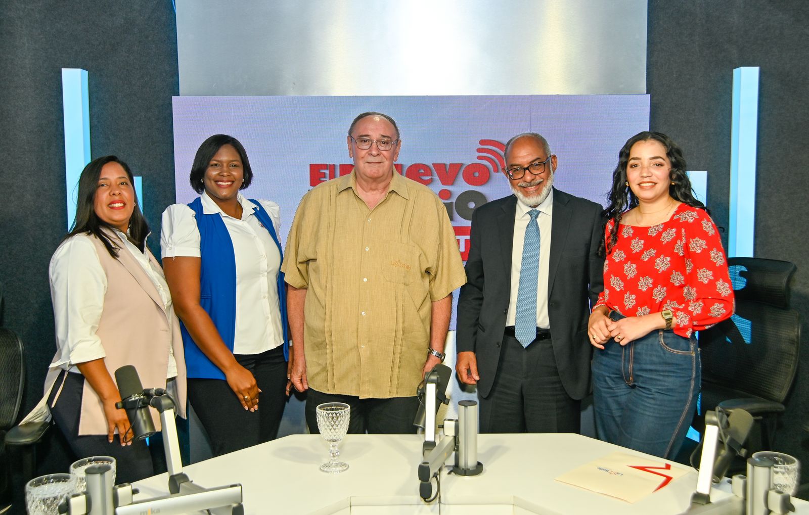Consideran hay que recuperar espíritu de la familia dominicana: «Eso es prioritario»