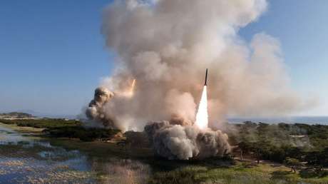 Pionyang realiza ejercicios de «contraataque nuclear» (FOTOS)